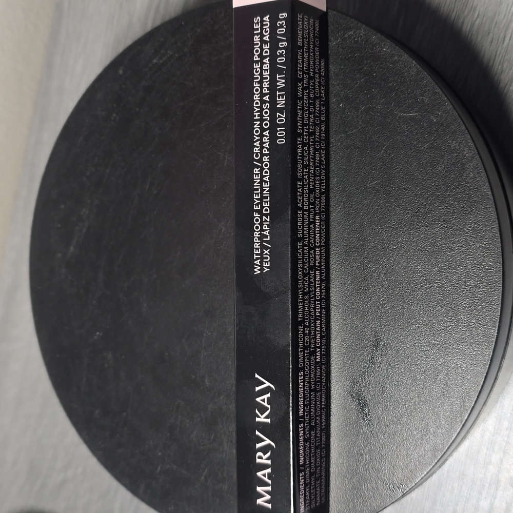 Mary Kay Waterproof Eyeliner in Black